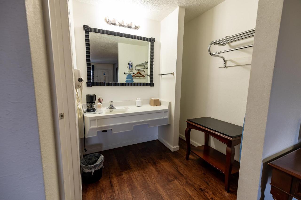 American Inn & Suites Russellville Zewnętrze zdjęcie