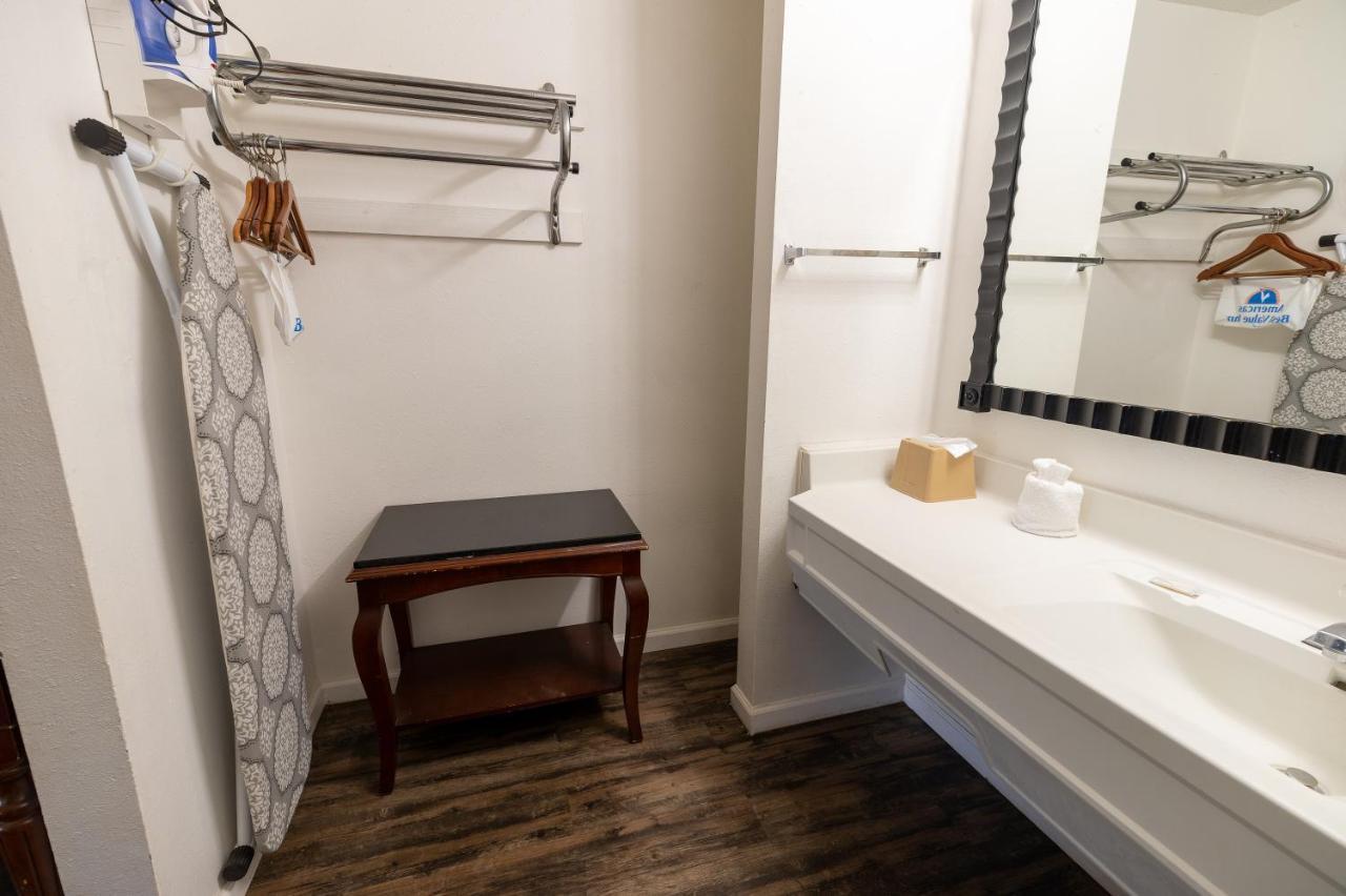 American Inn & Suites Russellville Zewnętrze zdjęcie